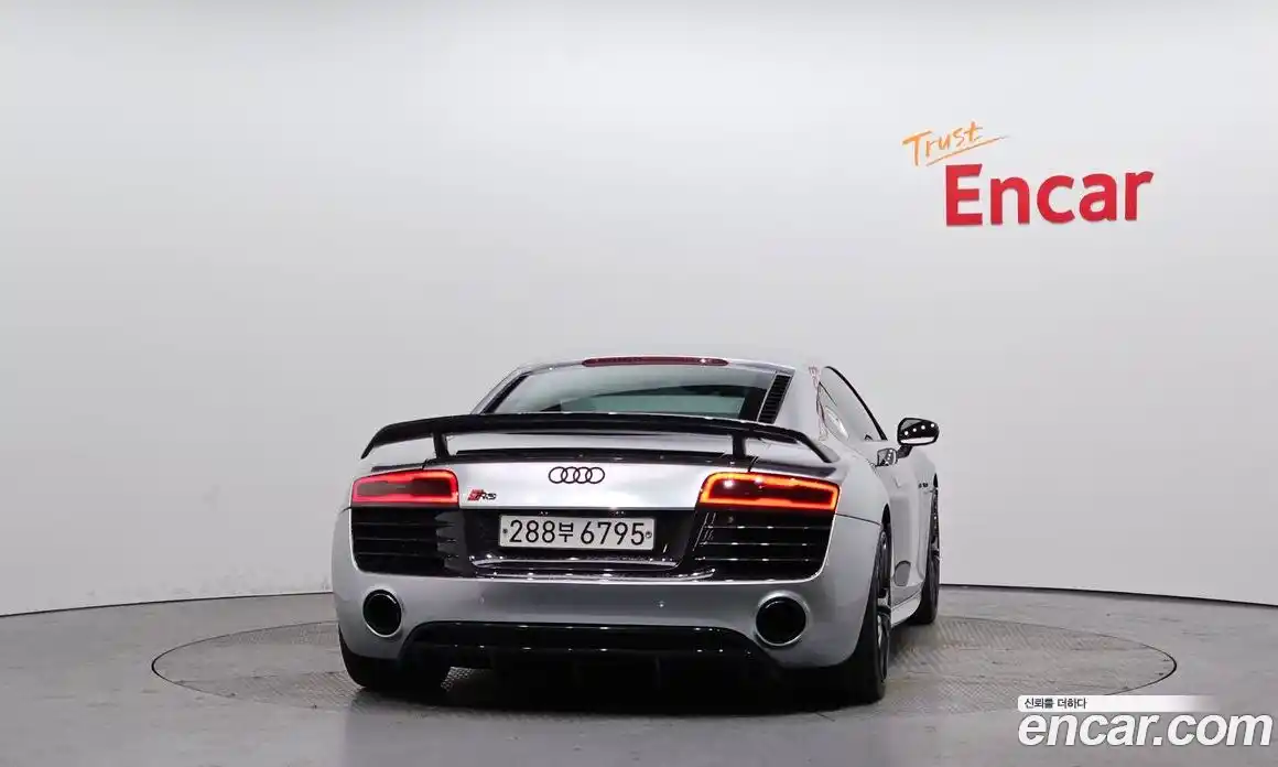 Audi R8 2015 5.2 Автомат в Москве № 163241, фото 20