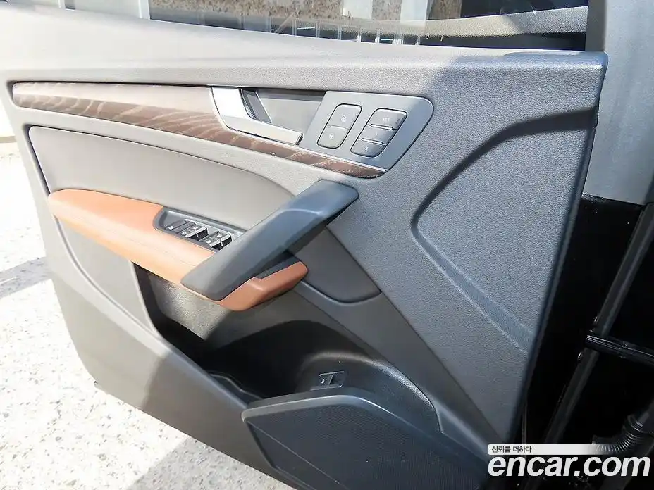 Audi Q5 2023 2.0 Автомат в Москве № 163948, фото 11