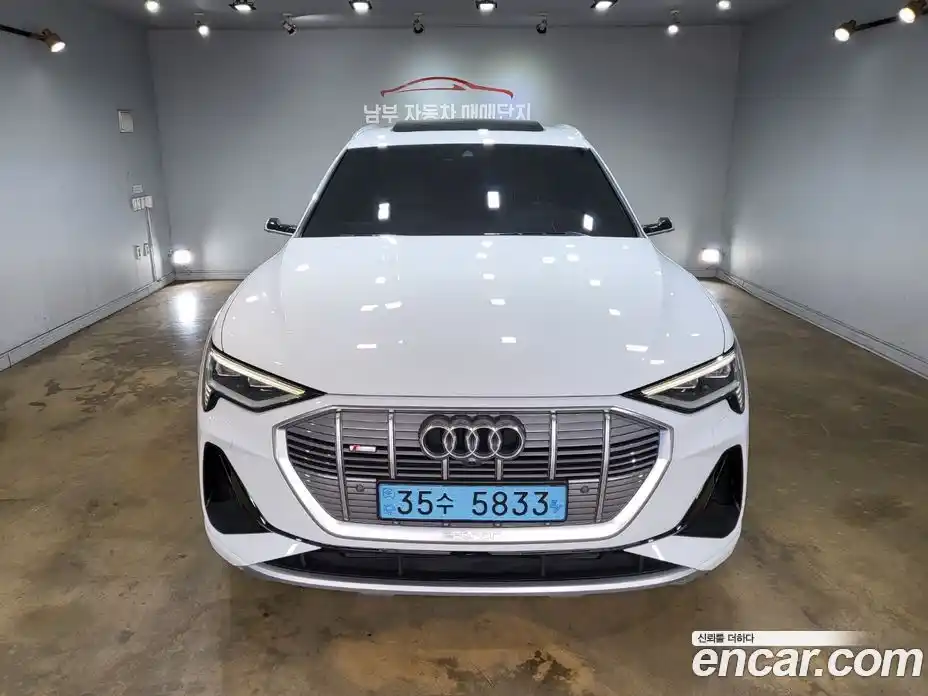 Audi e-tron 2021 0.2 Автомат в Москве № 163957, фото 2