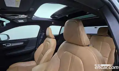 Volvo XC40 2020 2.0 Автомат в Москве № 164672, миниатюра 2