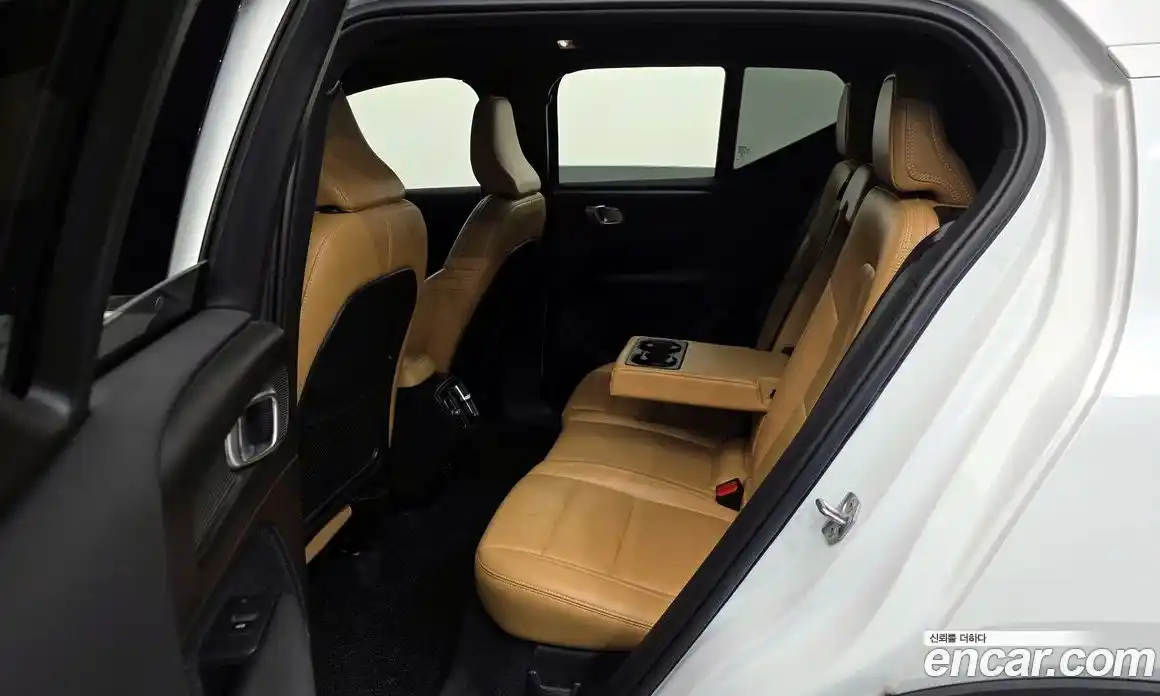 Volvo XC40 2020 2.0 Автомат в Москве № 164672, фото 6