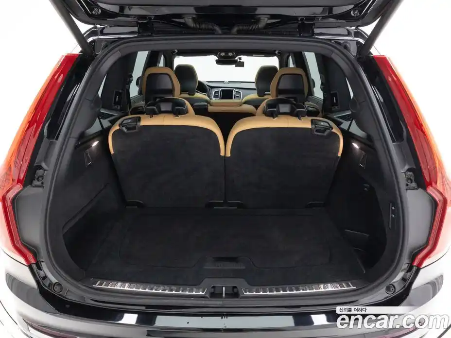 Volvo XC90 2024 2.0 Автомат в Москве № 164749, фото 17