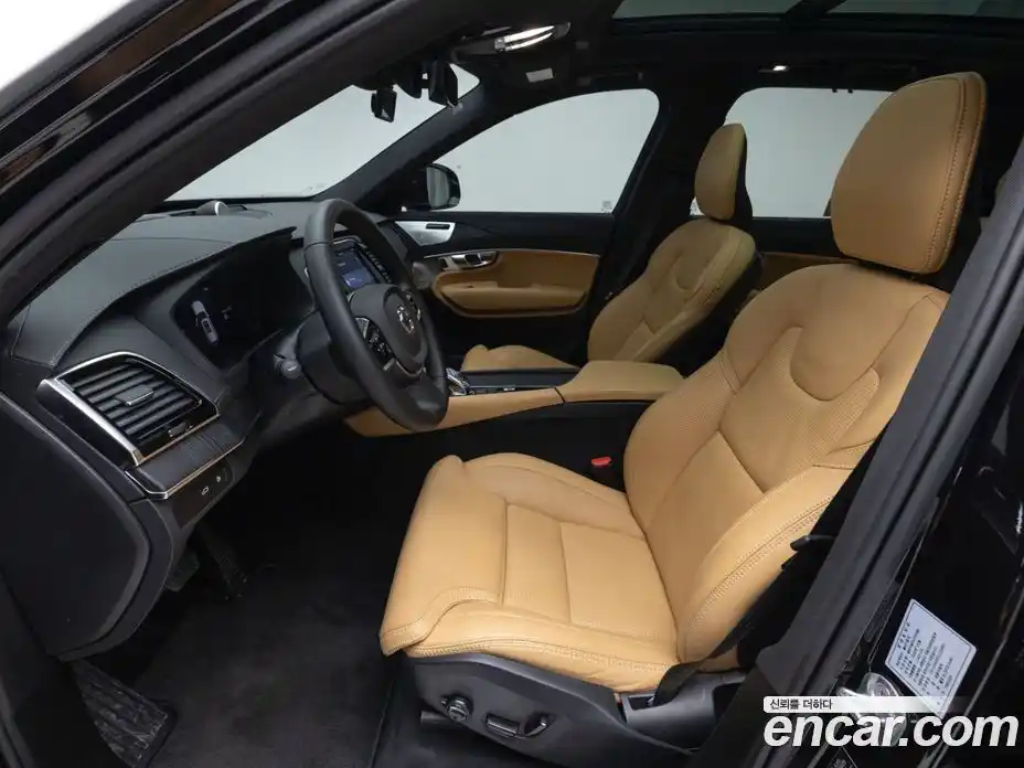 Volvo XC90 2024 2.0 Автомат в Москве № 164749, фото 10