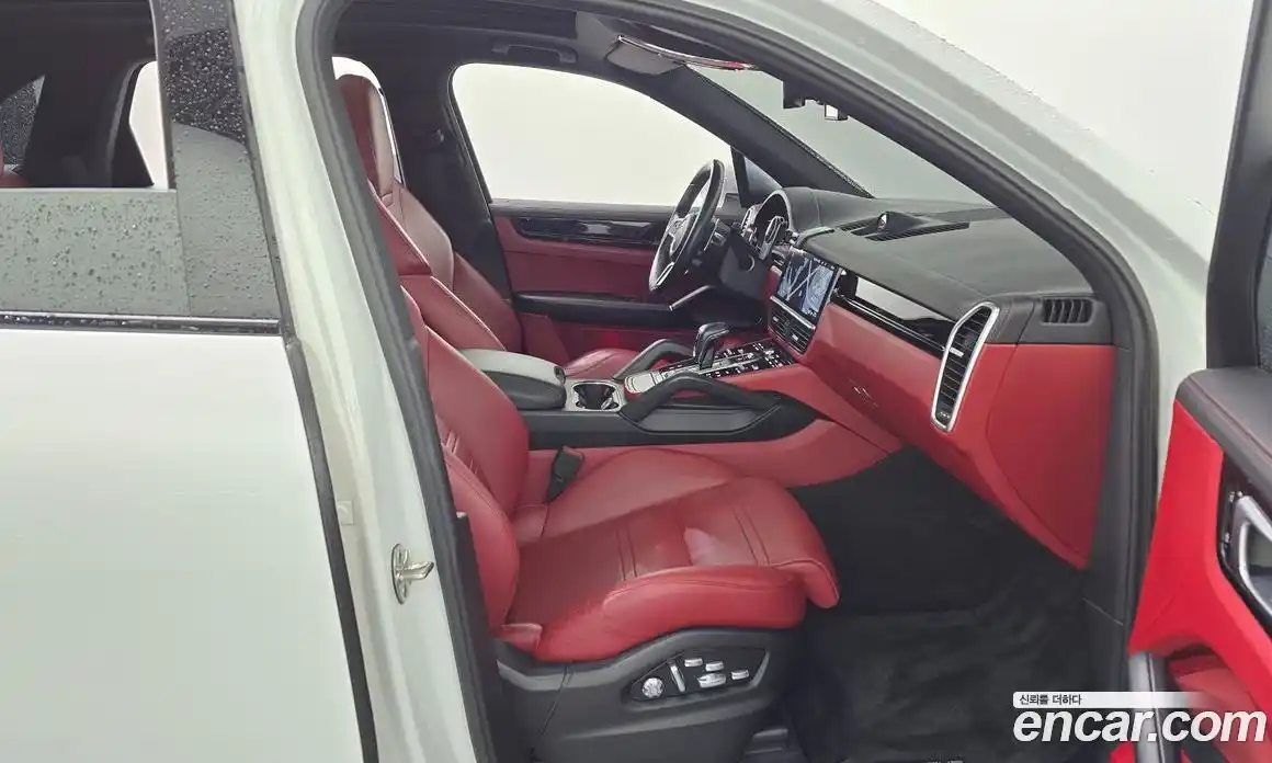 Porsche Cayenne 2020 3.0 Автомат в Москве № 165608, фото 17