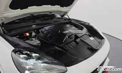 Porsche Cayenne 2020 3.0 Автомат в Москве № 165608, миниатюра 3