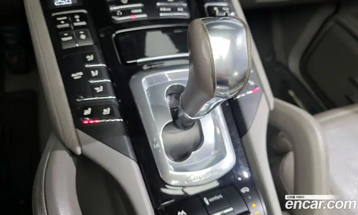 Porsche Cayenne 2012 3.0 Автомат в Москве № 165694, фото 4