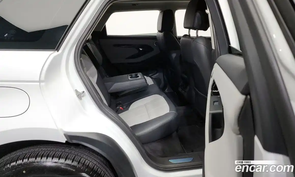 Land Rover Range-Rover Evoque 2024 2.0 Автомат в Москве № 166099, фото 19