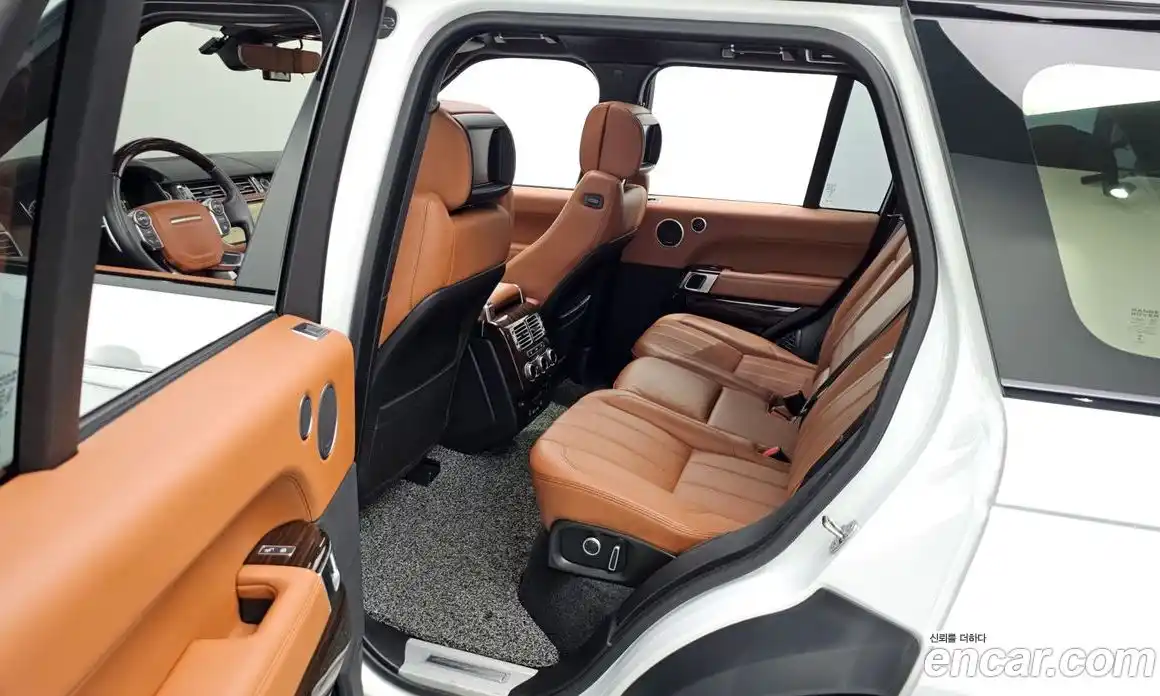 Land Rover Range-Rover 2017 4.4 Автомат в Москве № 166139, фото 13