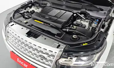 Land Rover Range-Rover 2017 4.4 Автомат в Москве № 166139, миниатюра 6