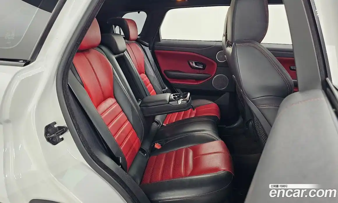 Land Rover Range-Rover Evoque 2017 2.0 Автомат в Москве № 166408, фото 12