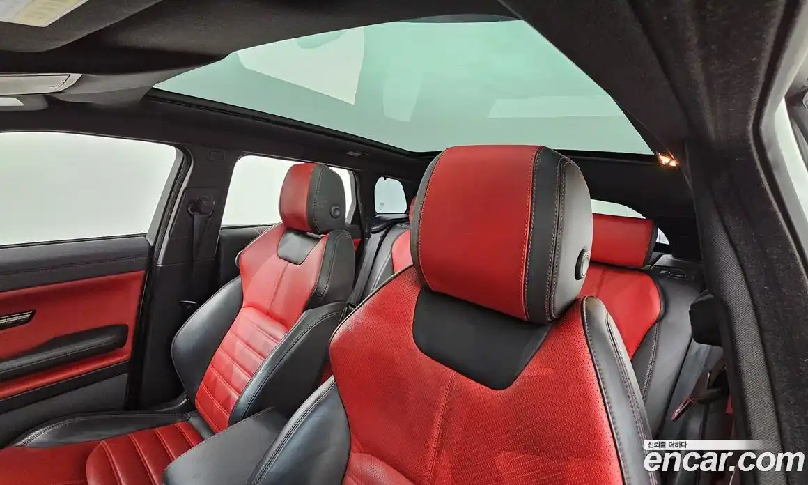 Land Rover Range-Rover Evoque 2017 2.0 Автомат в Москве № 166408, фото 19