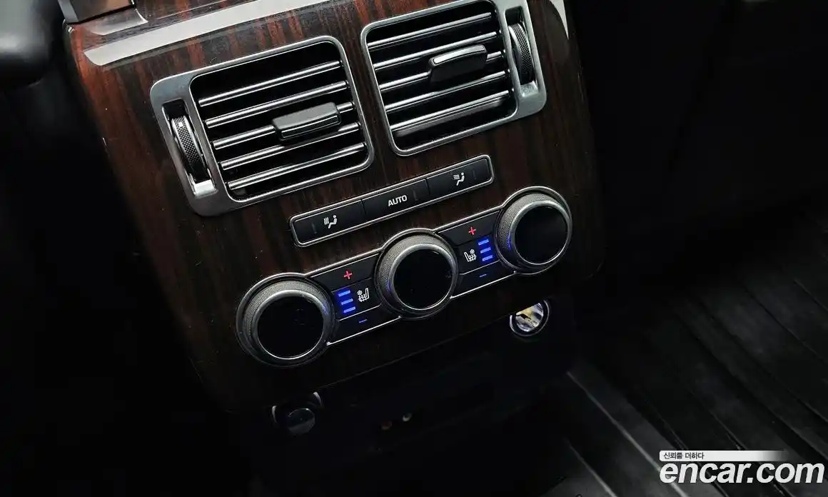 Land Rover Range-Rover 2016 4.4 Автомат в Москве № 166421, фото 13