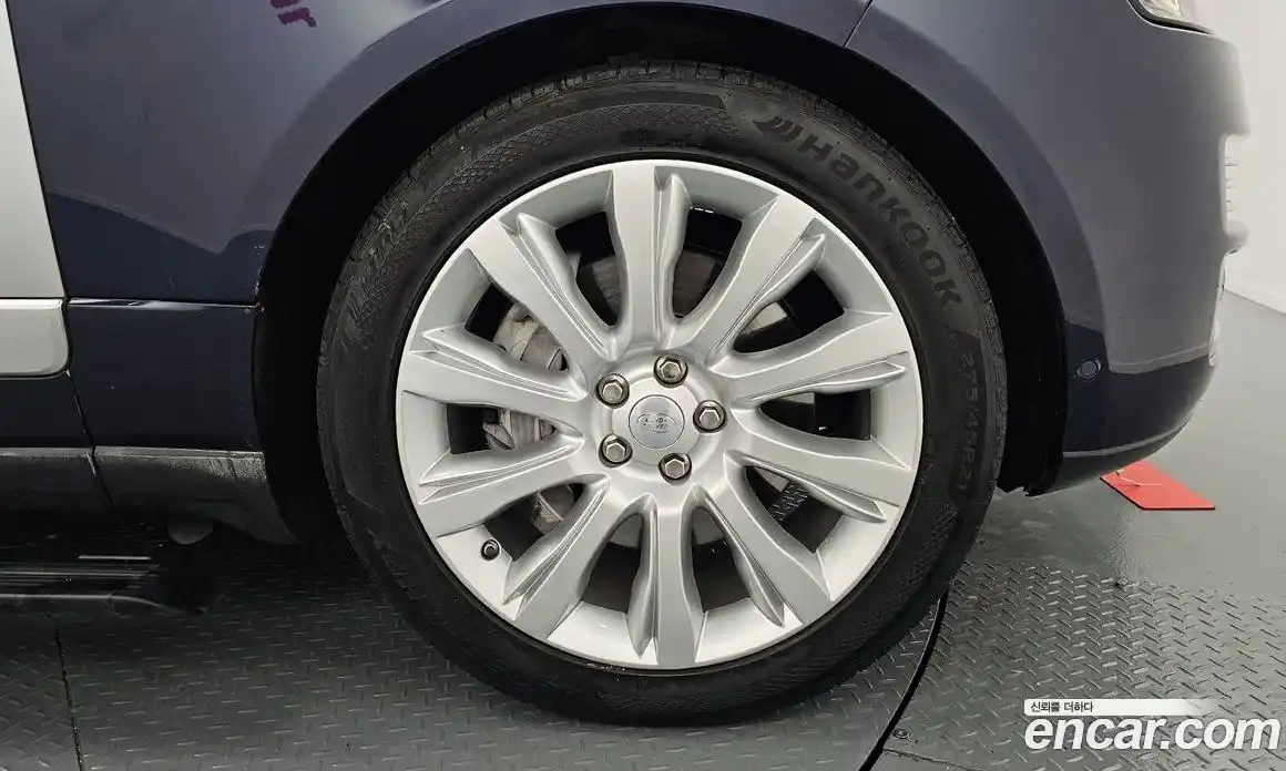 Land Rover Range-Rover 2016 4.4 Автомат в Москве № 166421, фото 9