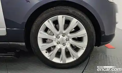 Land Rover Range-Rover 2016 4.4 Автомат в Москве № 166421, миниатюра 9