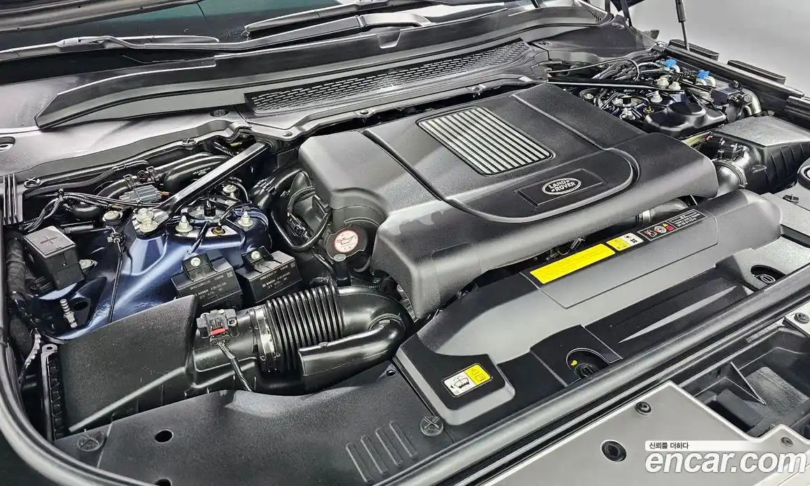 Land Rover Range-Rover 2016 4.4 Автомат в Москве № 166421, фото 10