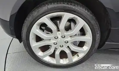 Land Rover Range-Rover 2015 4.4 Автомат в Москве № 166534, миниатюра 3