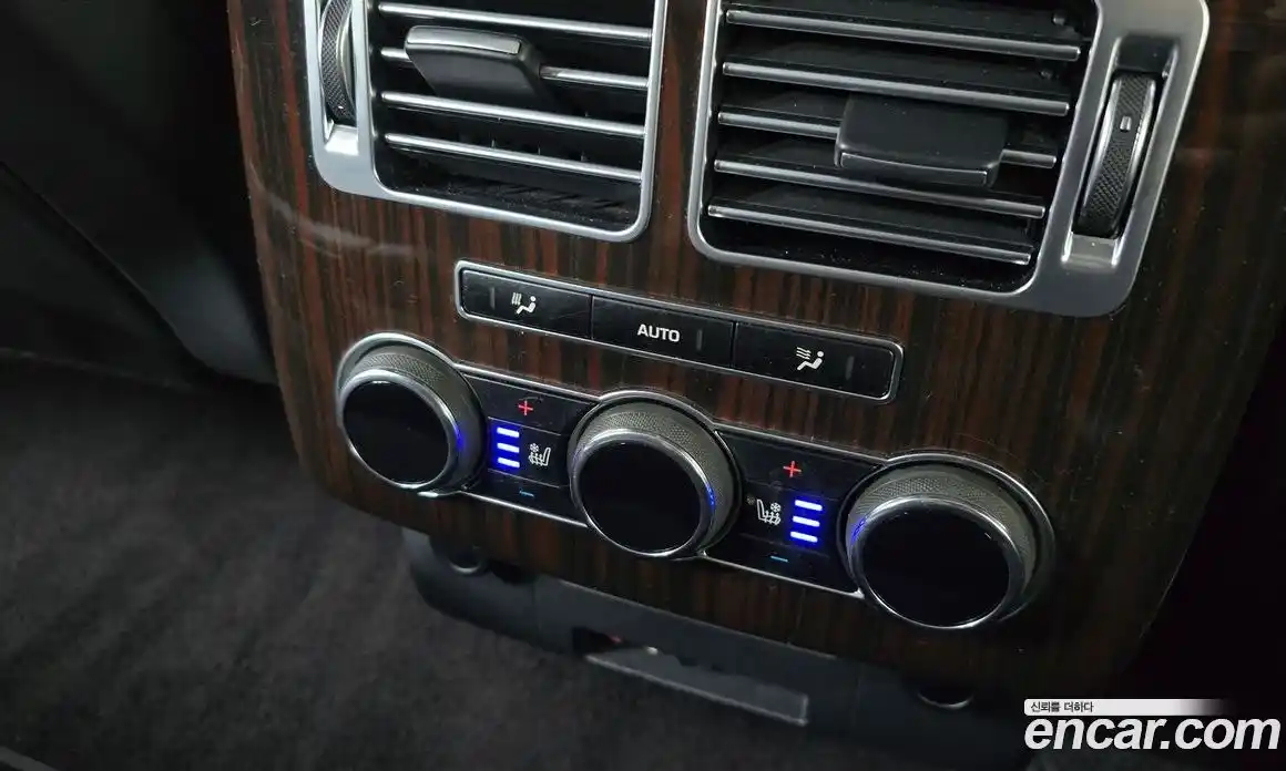 Land Rover Range-Rover 2015 4.4 Автомат в Москве № 166534, фото 10