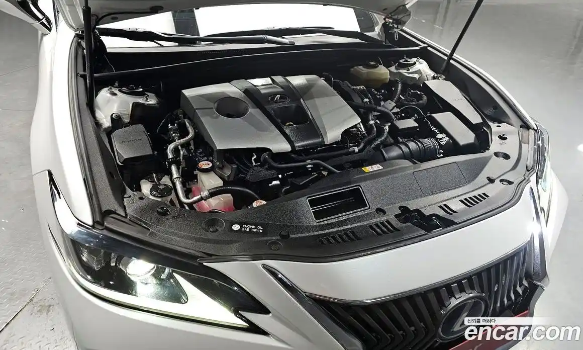 Lexus ES 2021 2.5 Автомат в Москве № 168134, фото 19