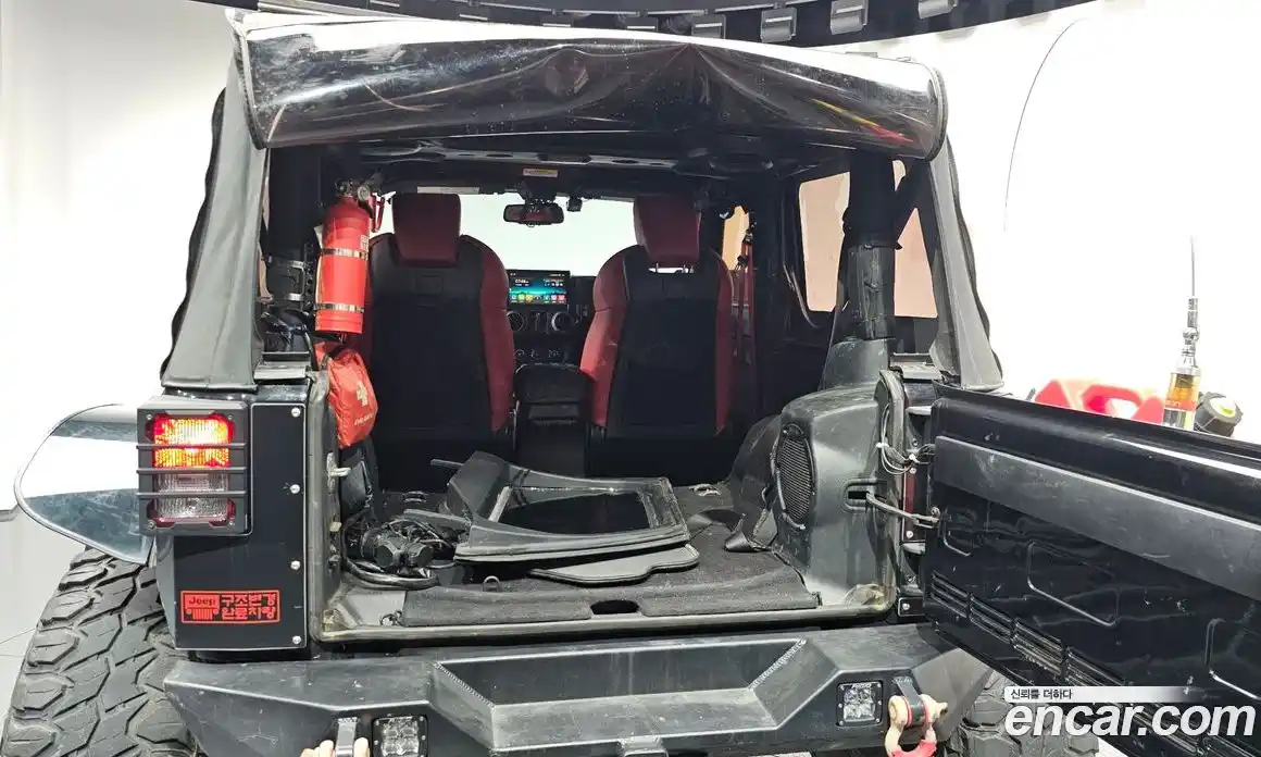 Jeep Wrangler 2012 3.6 Автомат в Москве № 169589, фото 11