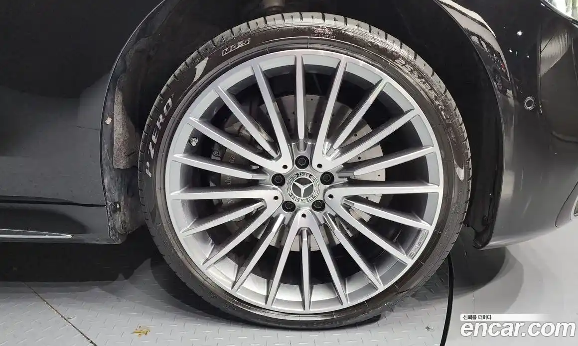 Mercedes-Benz S-Class 2023 3.0 Автомат в Москве № 173998, фото 4