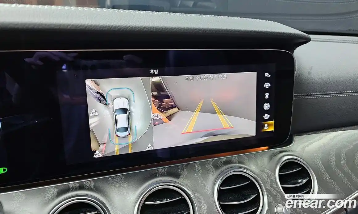 Mercedes-Benz E-Class 2023 2.0 Автомат в Москве № 180312, фото 11