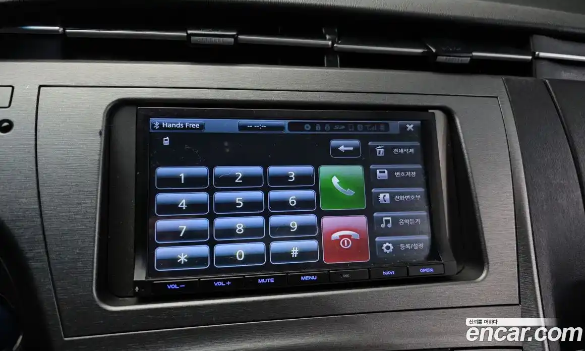 Toyota Prius 2015 1.8 Автомат в Москве № 184769, фото 18