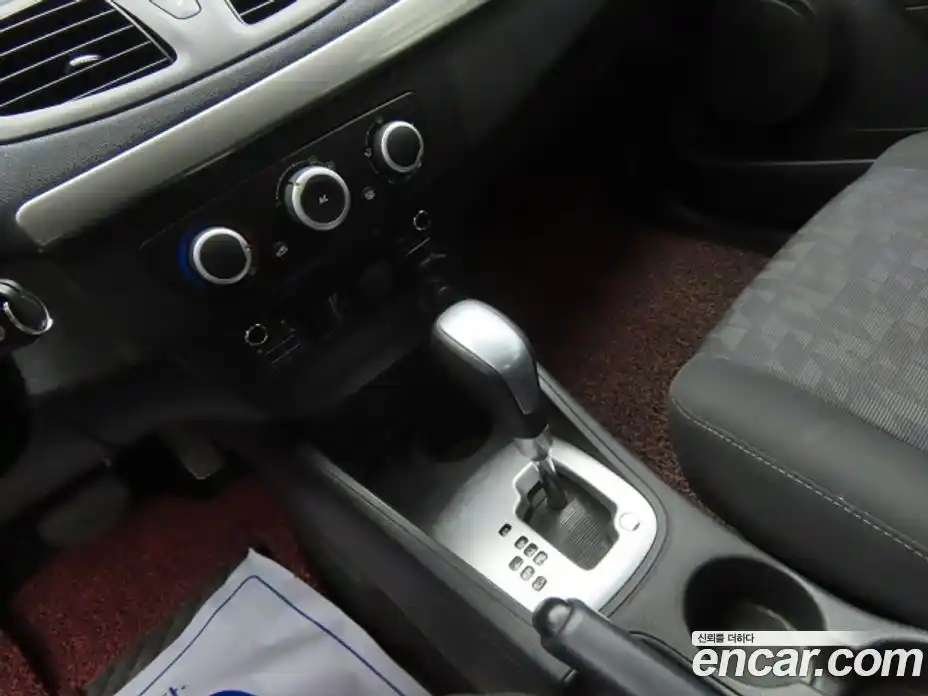 Renault SM3 2013 1.6 Автомат в Москве № 186395, фото 13