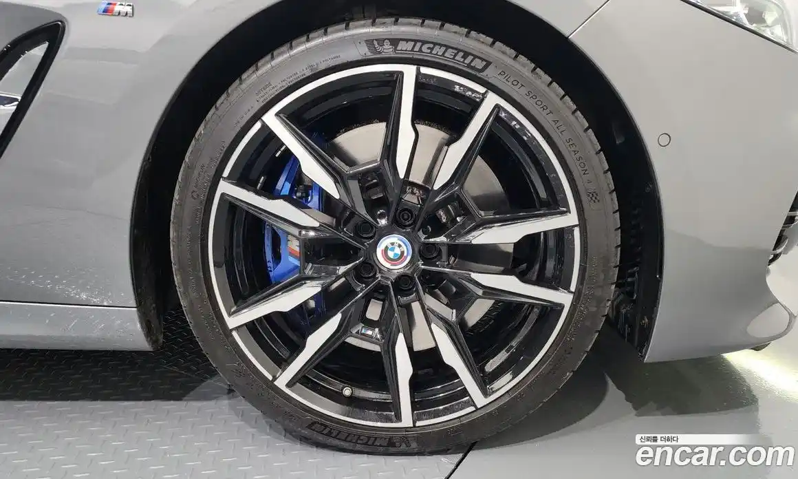 BMW 8-Series 2023 4.4 Автомат в Москве № 189295, фото 17