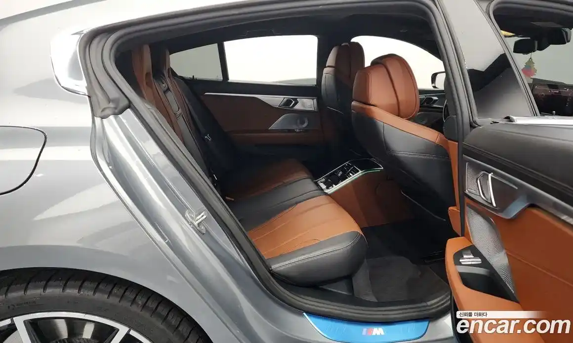 BMW 8-Series 2023 4.4 Автомат в Москве № 189295, фото 10