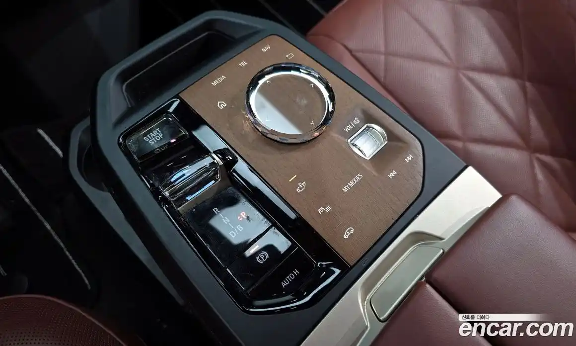 BMW iX 2024 0.3 Автомат в Москве № 190178, фото 9