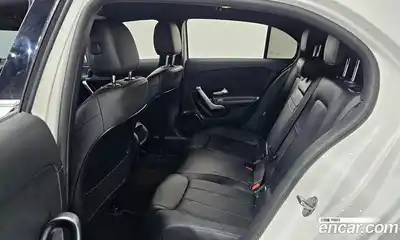 Mercedes-Benz A-Class 2023 2.0 Автомат в Москве № 193884, миниатюра 4