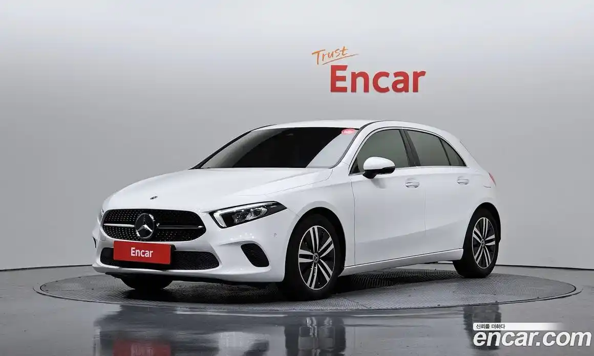 Mercedes-Benz A-Class 2023 2.0 Автомат в Москве № 193884, фото 7