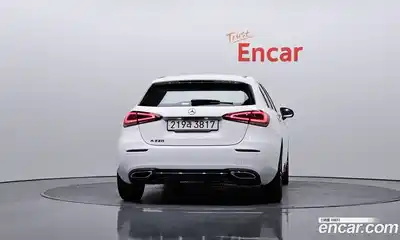 Mercedes-Benz A-Class 2023 2.0 Автомат в Москве № 193884, миниатюра 10