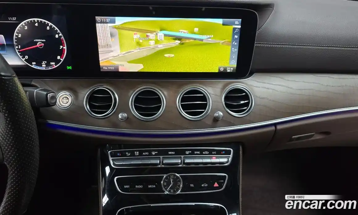 Mercedes-Benz E-Class 2018 2.0 Автомат в Москве № 194058, фото 14