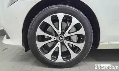 Mercedes-Benz E-Class 2018 2.0 Автомат в Москве № 194058, миниатюра 5