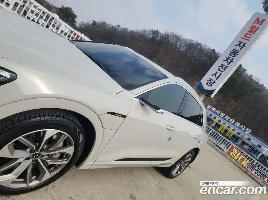 Audi e-tron 2022 0.2 Автомат в Москве № 196199, фото 20