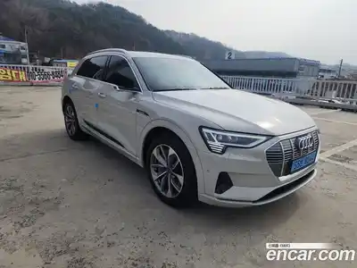 Audi e-tron 2022 0.2 Автомат в Москве № 196199, миниатюра 5