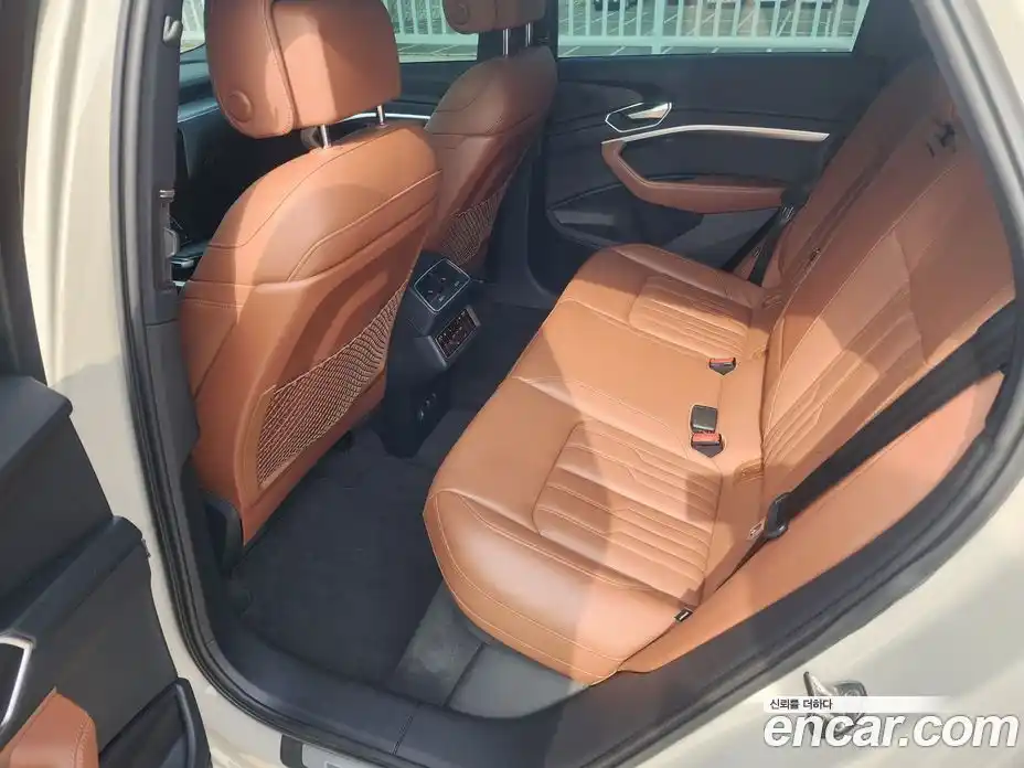 Audi e-tron 2022 0.2 Автомат в Москве № 196199, фото 10