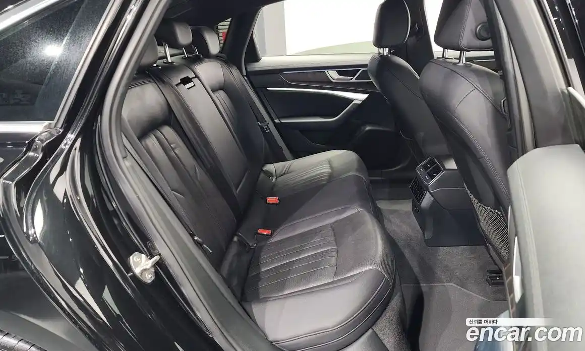 Audi A6 2020 2.0 Автомат в Москве № 196321, фото 12