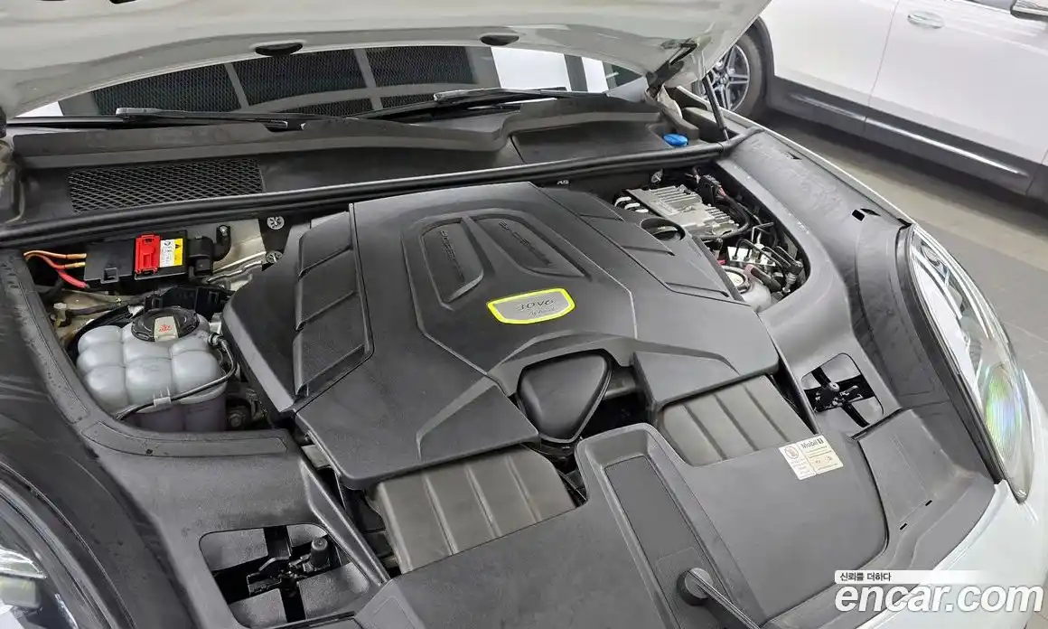 Porsche Cayenne 2020 3.0 Автомат в Москве № 197569, фото 3