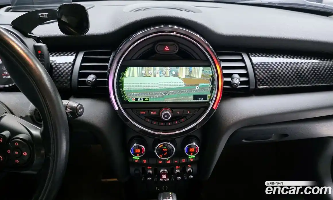 Mini Cooper 2016 2.0 Автомат в Москве № 198511, фото 14