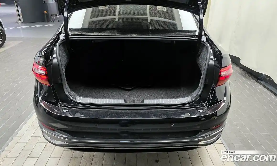 Volkswagen Jetta 2023 1.5 Автомат в Москве № 198955, фото 3