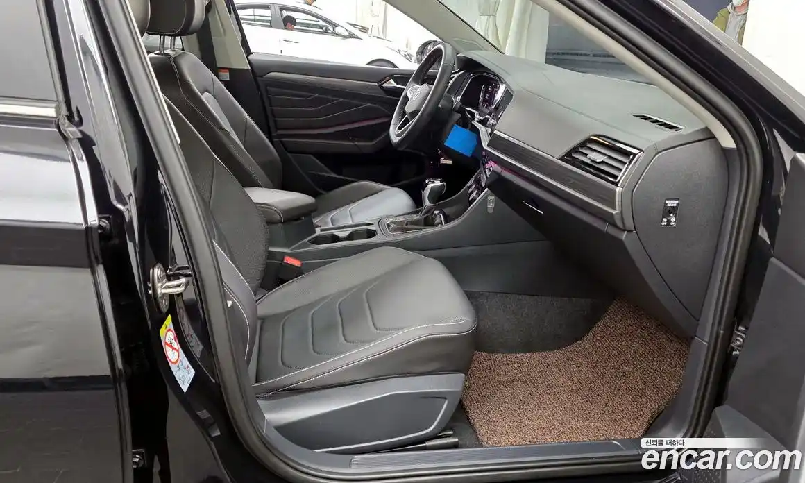 Volkswagen Jetta 2023 1.5 Автомат в Москве № 198955, фото 7