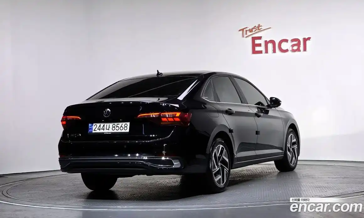 Volkswagen Jetta 2023 1.5 Автомат в Москве № 198955, фото 9