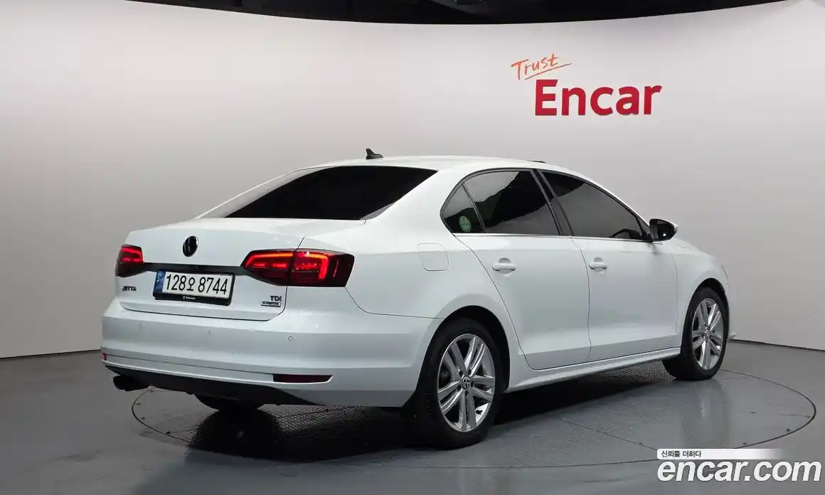 Volkswagen Jetta 2015 2.0 Автомат в Москве № 199214, фото 17