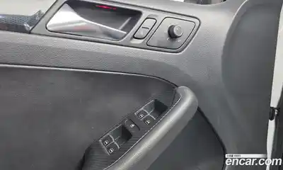 Volkswagen Jetta 2015 2.0 Автомат в Москве № 199214, миниатюра 2