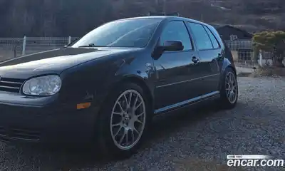 Volkswagen Golf 2003 2.0 Автомат в Москве № 199336, миниатюра 2