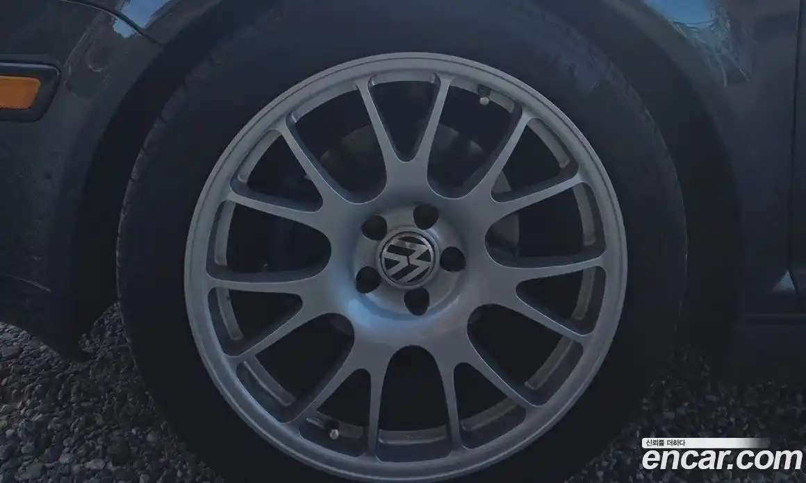 Volkswagen Golf 2003 2.0 Автомат в Москве № 199336, фото 4