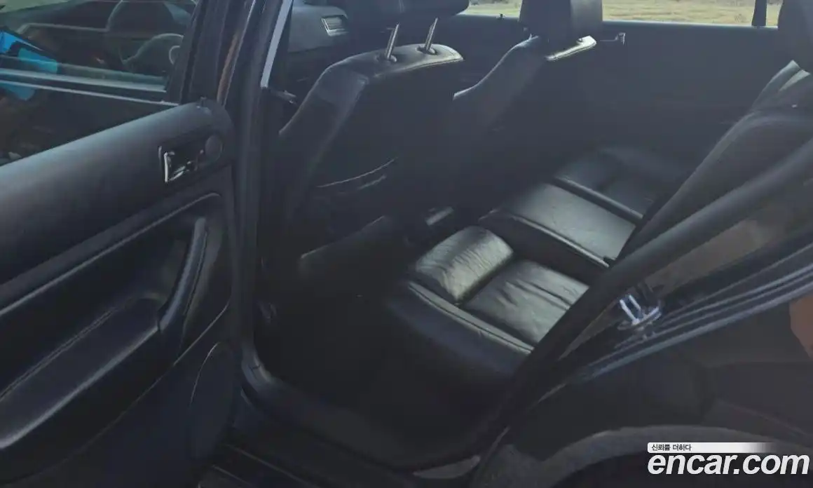 Volkswagen Golf 2003 2.0 Автомат в Москве № 199336, фото 7