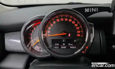 Mini Cooper 2021 1.5 Автомат в Москве № 204858, миниатюра 4